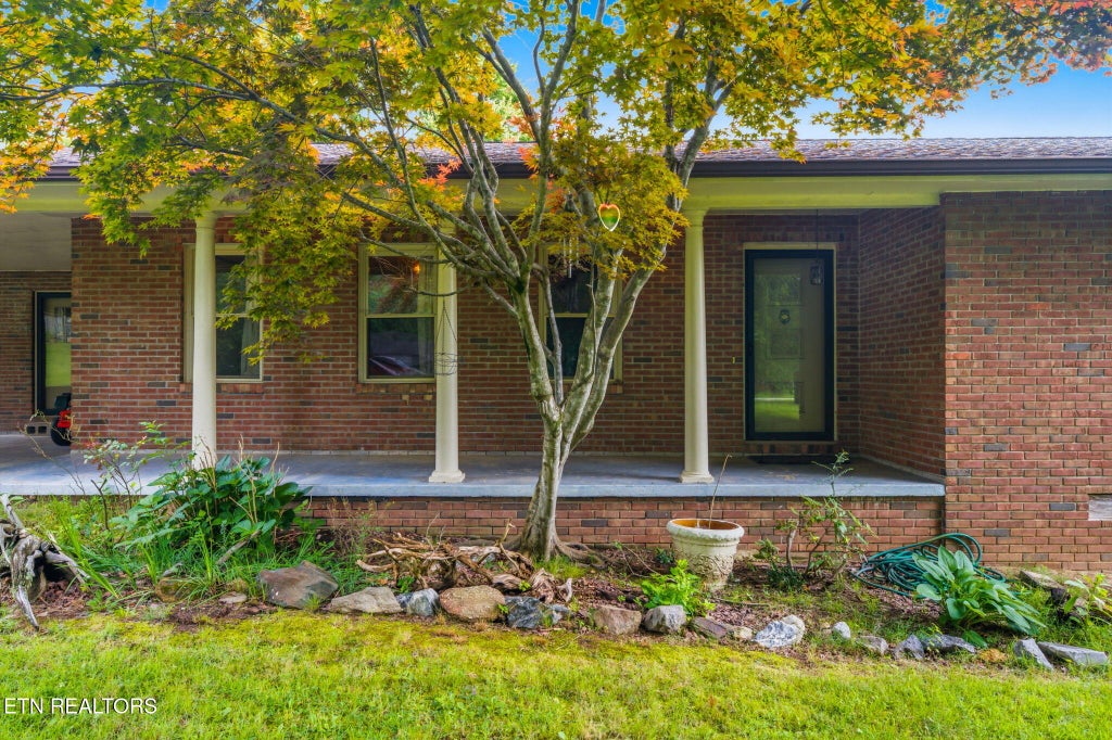 Photo of 2866 Williams Ferry Rd, Lenoir City, TN 37771 (MLS # 1348330)