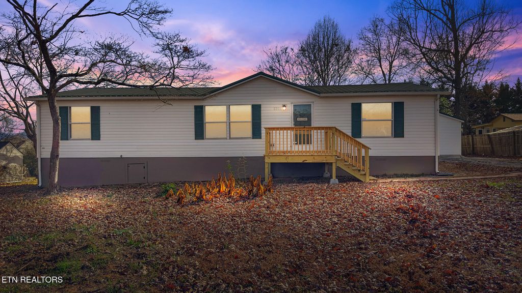 Photo of 821 Clark St, Seymour, TN 37865 (MLS # 1322997)
