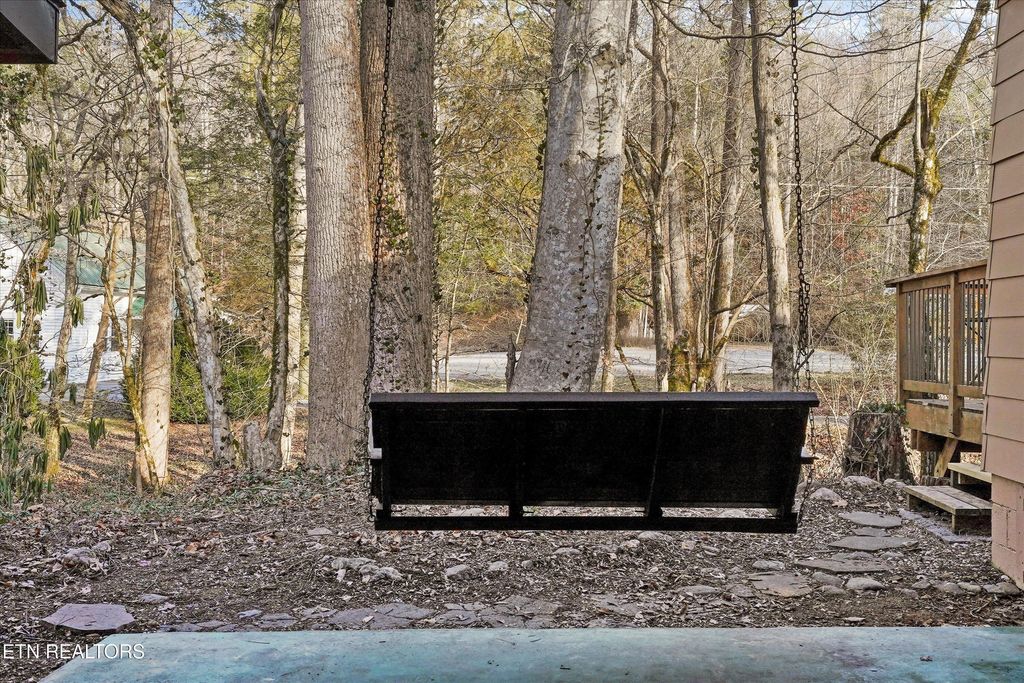 Photo of 4413 E Scenic Drive, Gatlinburg, TN 37738 (MLS # 1322170)