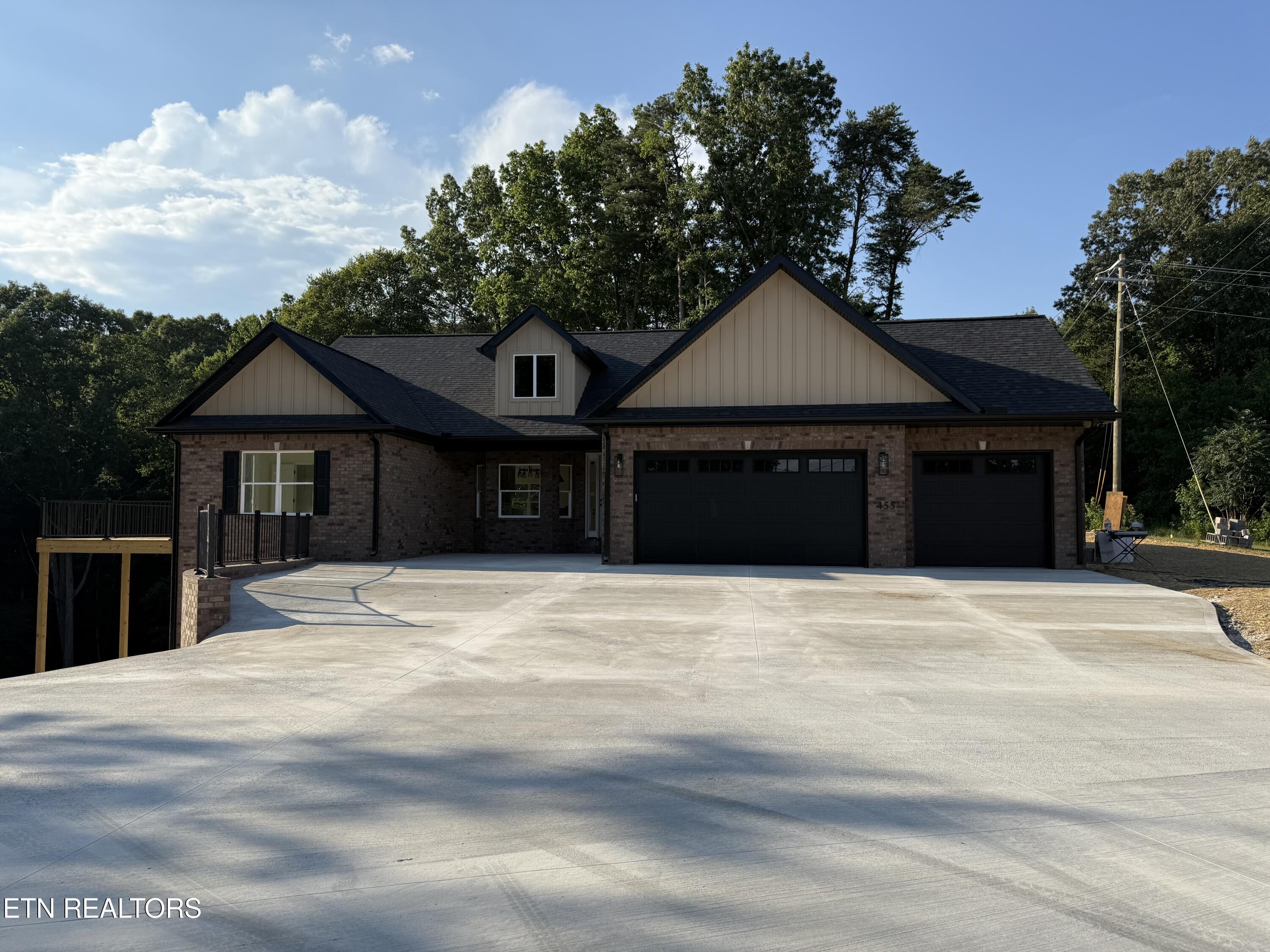 455 Lake Vista Drive