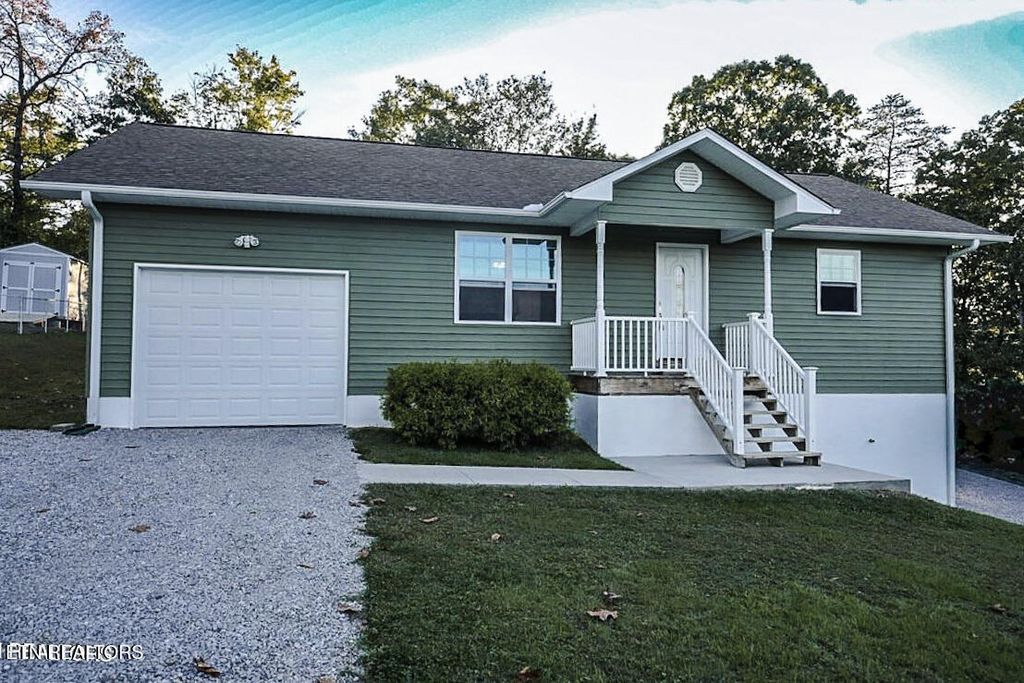 Photo of 409 Martin Rd, Rockwood, TN 37854 (MLS # 1318411)