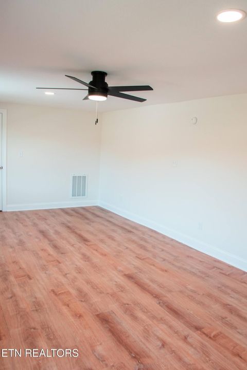 Tiny photo for 515 Greenwood Drive, Clinton, TN 37716 (MLS # 1336018)