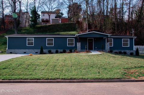 Tiny photo for 515 Greenwood Drive, Clinton, TN 37716 (MLS # 1336018)