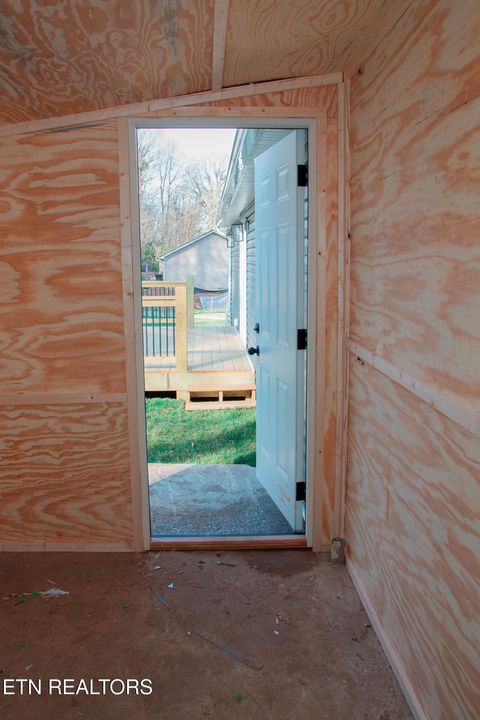 Tiny photo for 515 Greenwood Drive, Clinton, TN 37716 (MLS # 1336018)