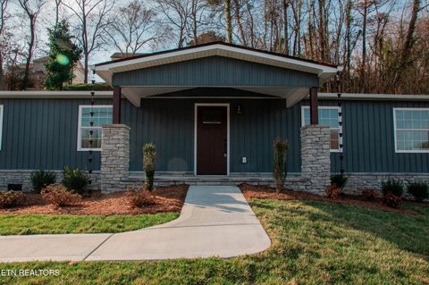 Tiny photo for 515 Greenwood Drive, Clinton, TN 37716 (MLS # 1336018)