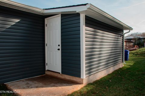 Tiny photo for 515 Greenwood Drive, Clinton, TN 37716 (MLS # 1336018)