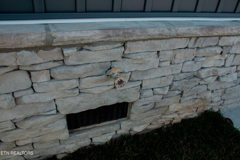 Tiny photo for 515 Greenwood Drive, Clinton, TN 37716 (MLS # 1336018)