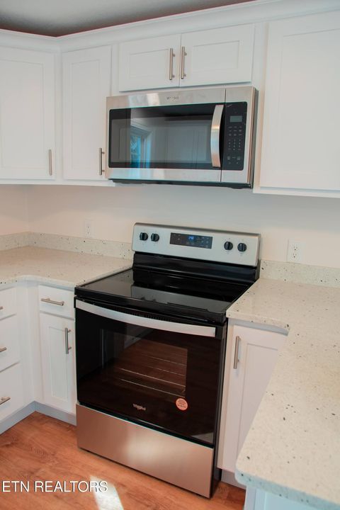 Tiny photo for 515 Greenwood Drive, Clinton, TN 37716 (MLS # 1336018)