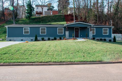 Tiny photo for 515 Greenwood Drive, Clinton, TN 37716 (MLS # 1336018)