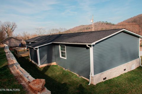 Tiny photo for 515 Greenwood Drive, Clinton, TN 37716 (MLS # 1336018)