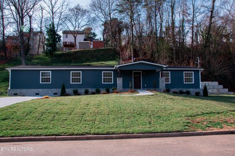 Tiny photo for 515 Greenwood Drive, Clinton, TN 37716 (MLS # 1336018)