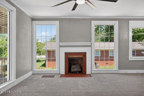Tiny photo for 128 S Young St, Sparta, TN 38583 (MLS # 1358438)