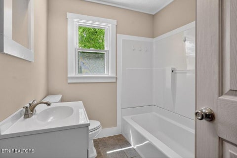 Tiny photo for 128 S Young St, Sparta, TN 38583 (MLS # 1358438)