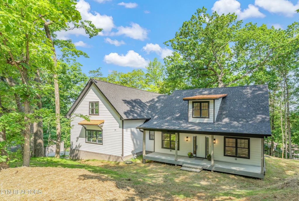 Photo of 7600 Gynevere Drive, Knoxville, TN 37931 (MLS # 1304538)