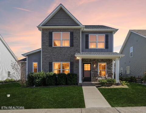 Tiny photo for 106 E Elderberry St, Oak Ridge, TN 37830 (MLS # 1319357)