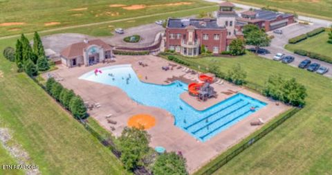 Tiny photo for 106 E Elderberry St, Oak Ridge, TN 37830 (MLS # 1319357)