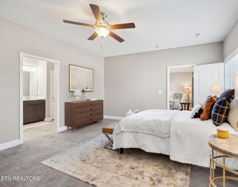 Tiny photo for 106 E Elderberry St, Oak Ridge, TN 37830 (MLS # 1319357)