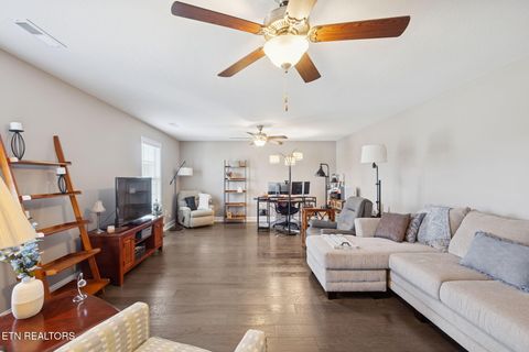 Tiny photo for 106 E Elderberry St, Oak Ridge, TN 37830 (MLS # 1319357)