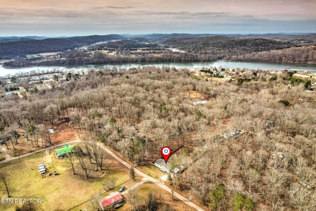 Photo of 132 Eblen Lane, Kingston, TN 37763 (MLS # 1330650)