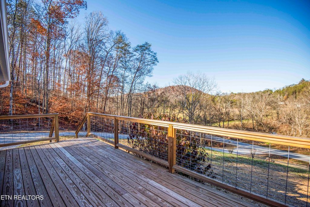 Photo of 441 Johnson Rd Rd, Maynardville, TN 37807 (MLS # 1246700)