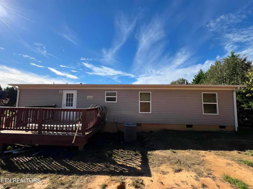 Photo of 235 Starrett St, Sweetwater, TN 37874 (MLS # 1282523)