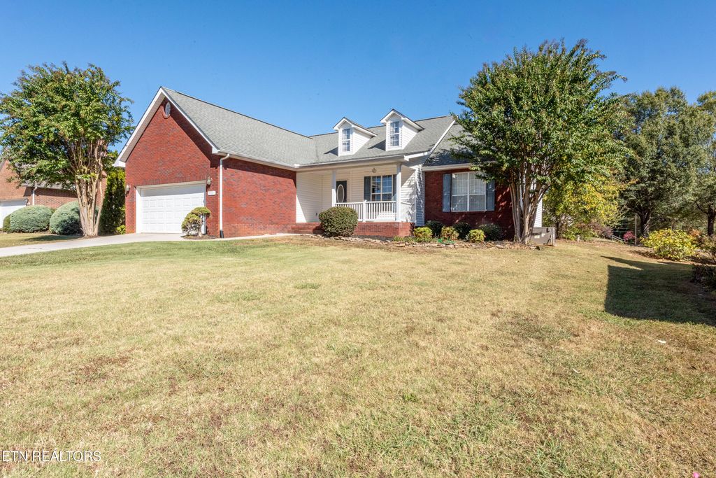 Photo of 711 Kiefer Lane, Maryville, TN 37804 (MLS # 1318969)