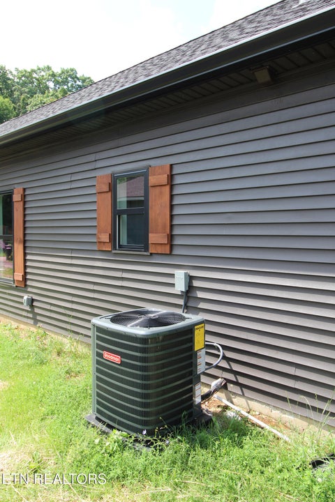 Tiny photo for 1143 Massachusetts Ave, Knoxville, TN 37921 (MLS # 1344850)