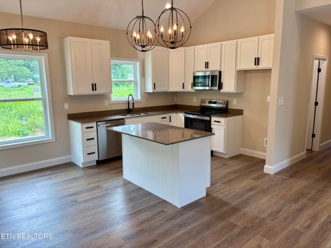 Tiny photo for 1143 Massachusetts Ave, Knoxville, TN 37921 (MLS # 1344850)