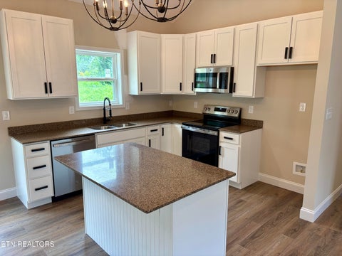Tiny photo for 1143 Massachusetts Ave, Knoxville, TN 37921 (MLS # 1344850)