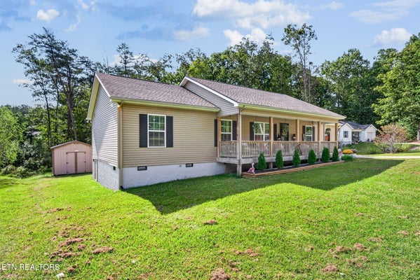 177 ORANGE CIR, CROSSVILLE, TN 38555 - Image d9a4eb05ac1b44deb206c869ff03c2c7/747776784