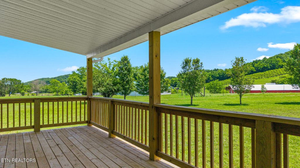 Photo of 833 County Road 350, Sweetwater, TN 37874 (MLS # 1302657)