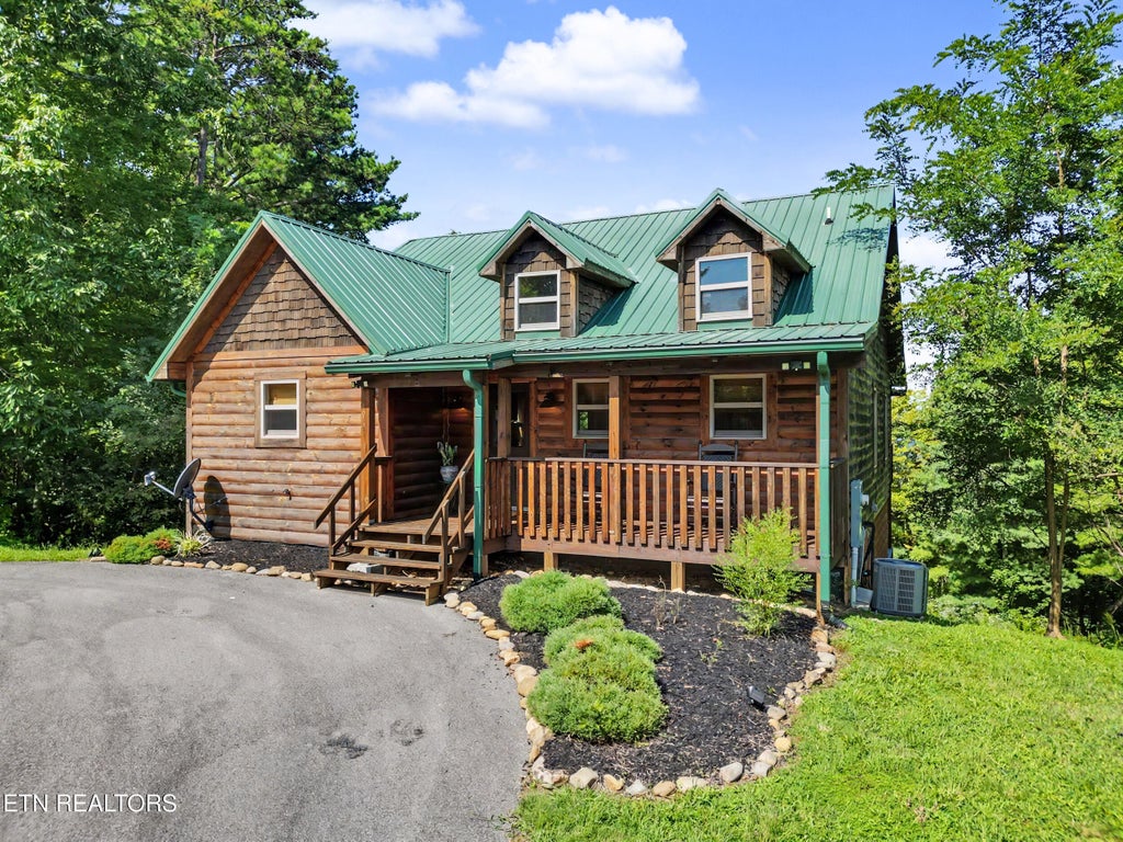 Photo of 4965 Long Rifle Rd, Walland, TN 37886 (MLS # 1353388)