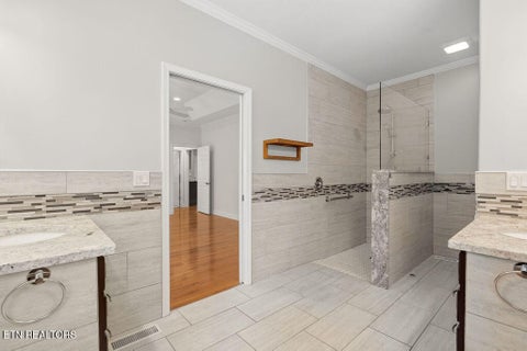 Tiny photo for 363 Cheestana Way, Loudon, TN 37774 (MLS # 1355805)