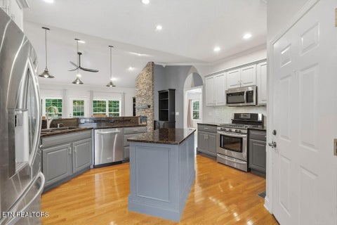 Tiny photo for 363 Cheestana Way, Loudon, TN 37774 (MLS # 1355805)