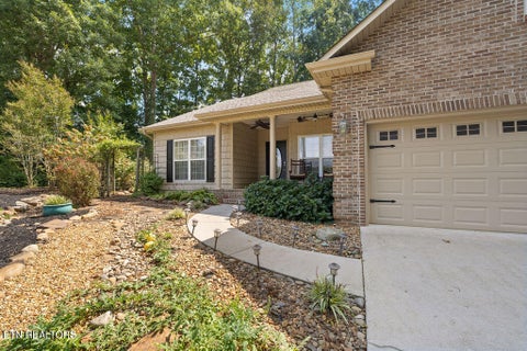 Tiny photo for 363 Cheestana Way, Loudon, TN 37774 (MLS # 1355805)