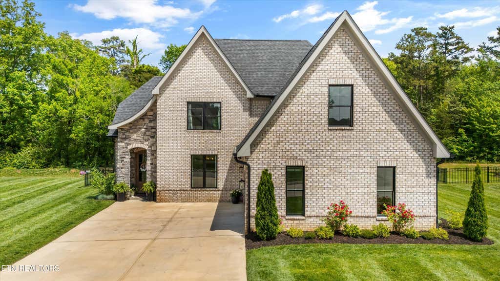 Photo of 12154 Fredericksburg Blvd, Knoxville, TN 37922 (MLS # 1300176)
