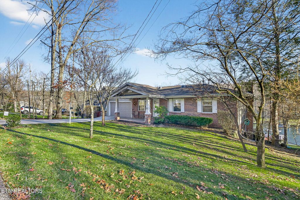 Photo of 169 Ivy Brook Lane, Crossville, TN 38558 (MLS # 1327199)