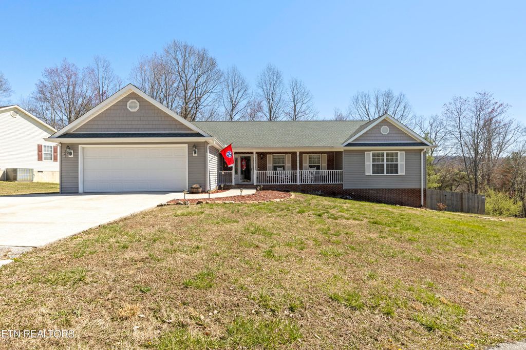 Photo of 241 Gabriel Drive, Oliver Springs, TN 37840 (MLS # 1294464)