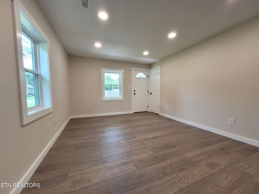 Photo of 324 Bill St, Rockford, TN 37853 (MLS # 1276560)