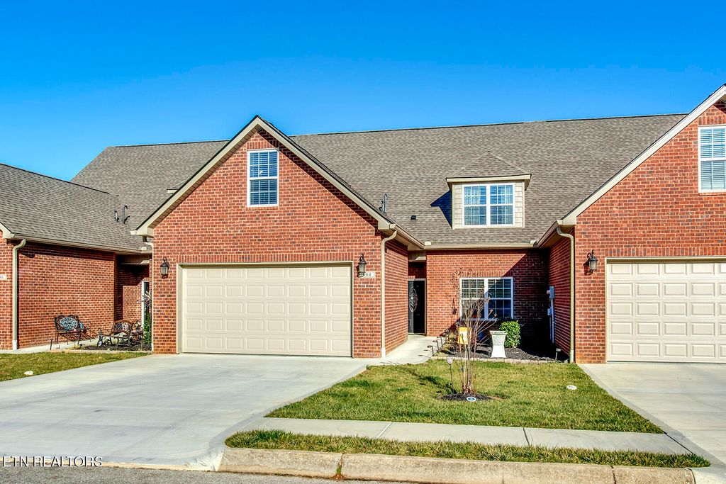 Photo of 984 Meadow Walk Lane, Lenoir City, TN 37772 (MLS # 1325404)