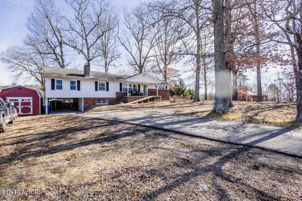 Photo of 4658 Douglas Dam Rd, Strawberry Plains, TN 37871 (MLS # 1288788)