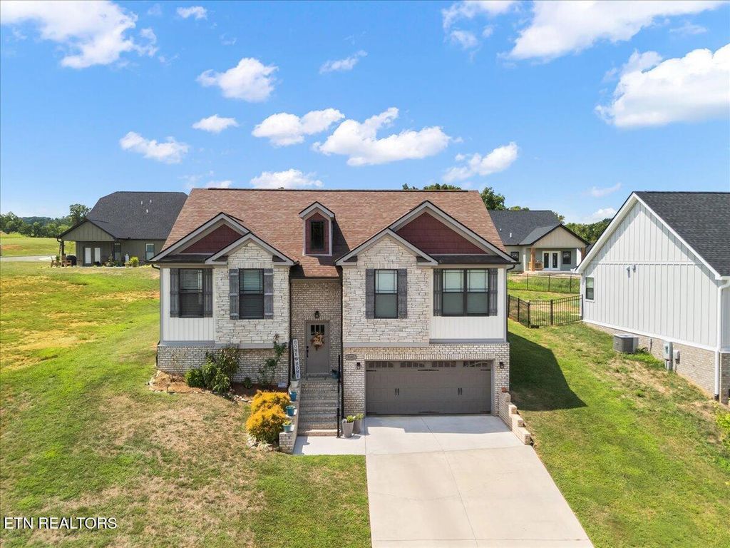 Photo of 3182 Bridgewater Blvd Blvd, Morristown, TN 37814 (MLS # 1310538)