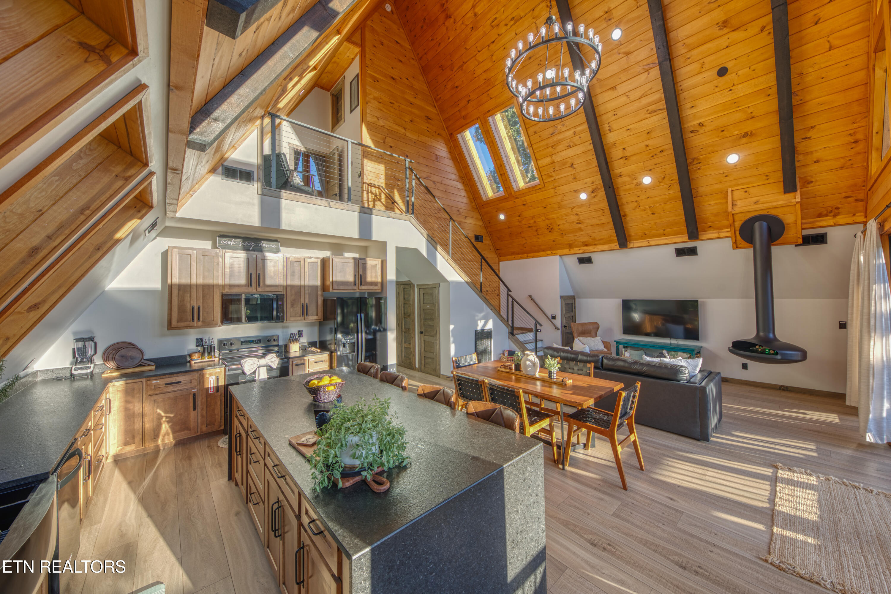 2101 Wingspan Drive