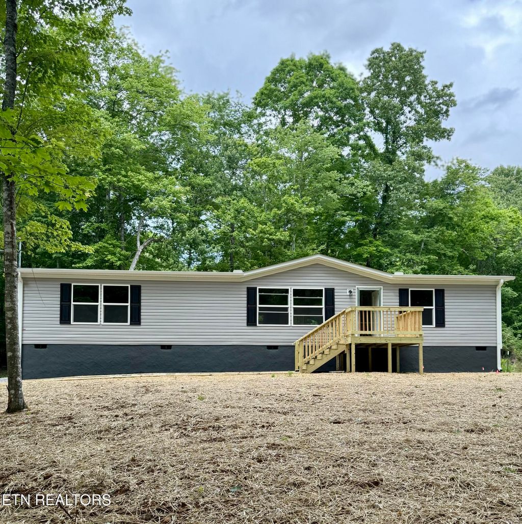 Photo of 207 Shady Shore Lane, Kingston, TN 37763 (MLS # 1299937)