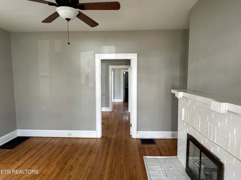 Photo of 2310 E Glenwood Ave, Knoxville, TN 37917 (MLS # 1360006)