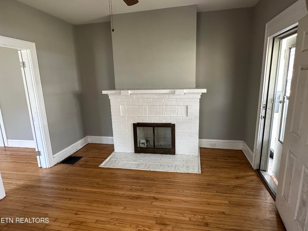 Photo of 2310 E Glenwood Ave, Knoxville, TN 37917 (MLS # 1360006)