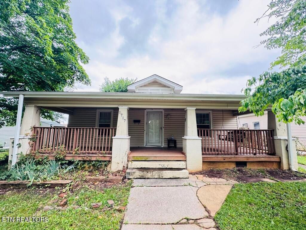 Photo of 1717 8th Ave, Knoxville, TN 37917 (MLS # 1345642)