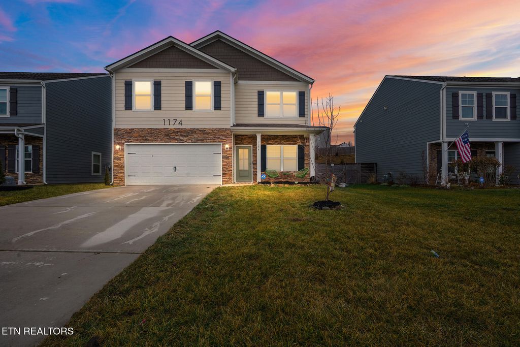 Photo of 1174 Hampton Place Circle, Loudon, TN 37774 (MLS # 1329244)