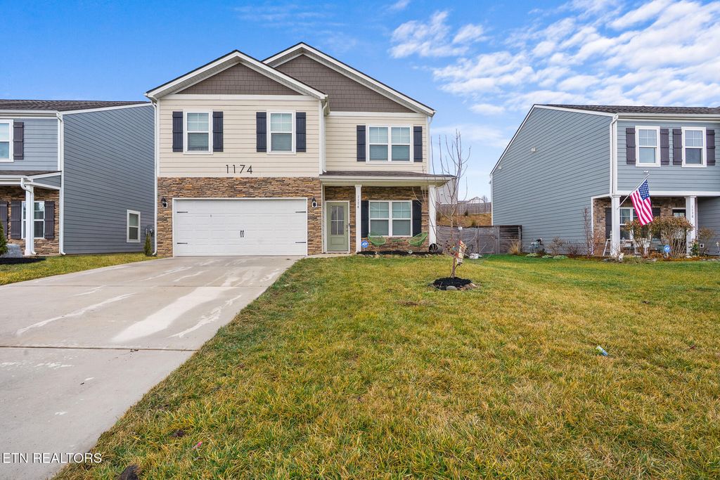 Photo of 1174 Hampton Place Circle, Loudon, TN 37774 (MLS # 1329244)