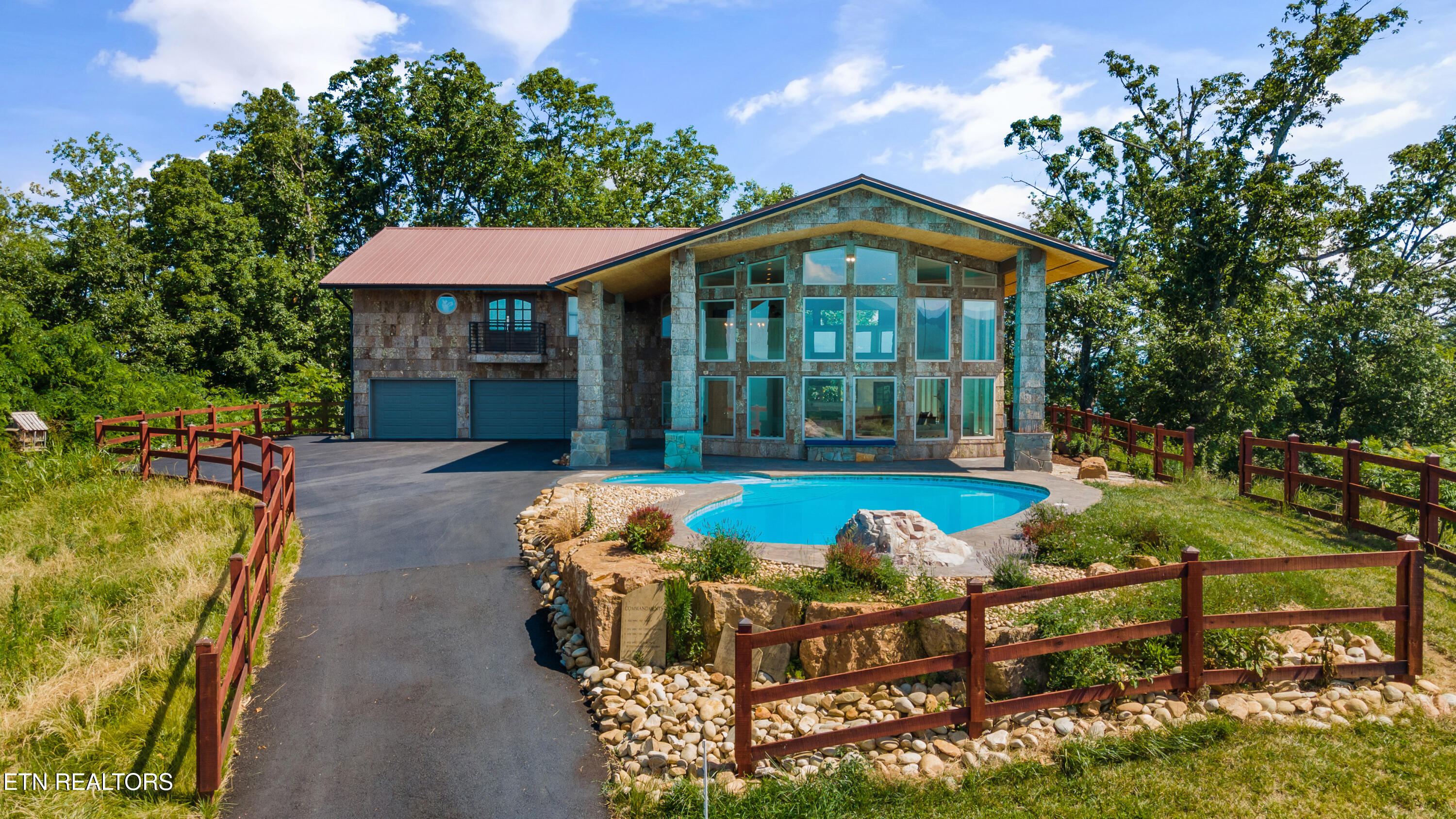 3661 Richardson Cove Rd